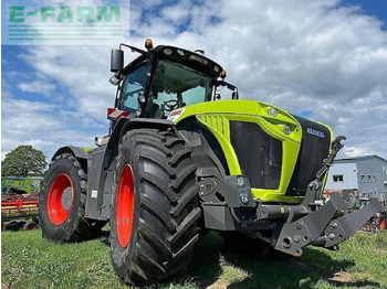Trator CLAAS Xerion
