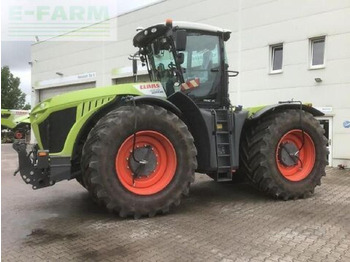 Trator CLAAS Xerion