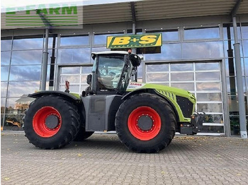 Trator CLAAS Xerion