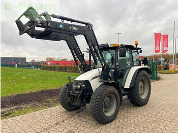 Trator CASE IH JXU Maxxima