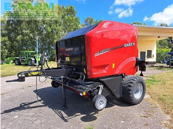 Enfardadeira de fardos quadrados CASE IH