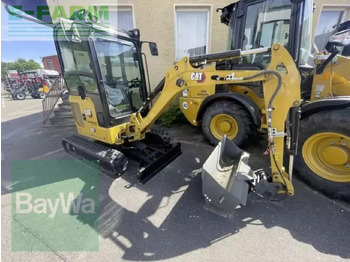 Mini escavadeira CATERPILLAR 302