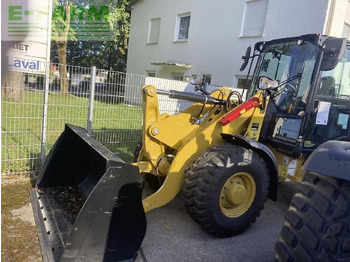 Mini escavadeira CATERPILLAR 906