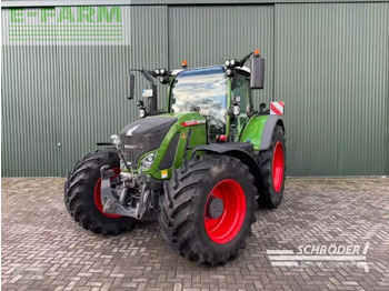 Trator FENDT 724 Vario
