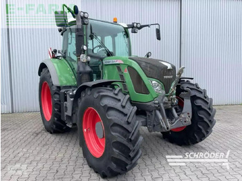 Trator FENDT 724 Vario