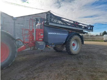 Pulverizador de arrastar HORSCH