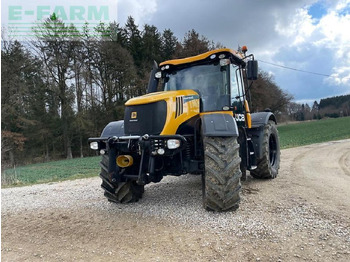 Trator JCB