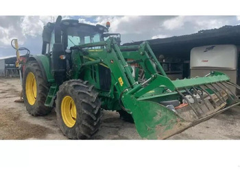 Trator JOHN DEERE 6100M