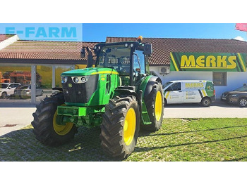 Trator JOHN DEERE 6110RC