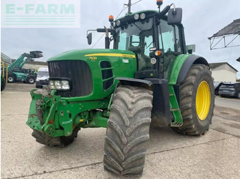 Trator JOHN DEERE 7530