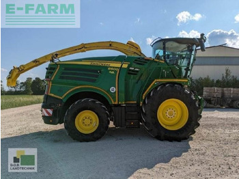 Picadora de forragem automotriz JOHN DEERE 8600