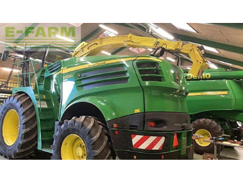 Picadora de forragem automotriz JOHN DEERE 8700