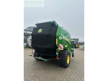 Enfardadeira de fardos quadrados John Deere v461r: foto 4