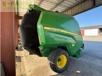 Enfardadeira de fardos quadrados John Deere v461r: foto 3