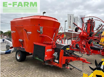 Equipamento de gado KUHN