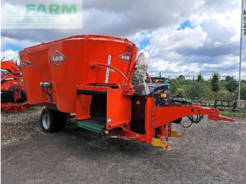 Equipamento de gado KUHN
