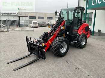 Mini escavadeira MANITOU