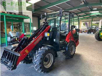 Mini escavadeira MANITOU