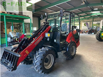 Mini escavadeira MANITOU