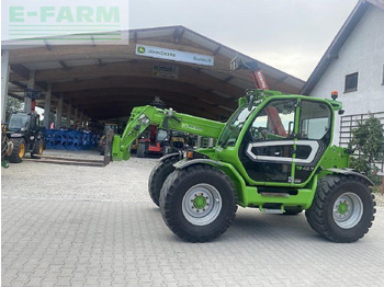 Empilhador telescópico MERLO