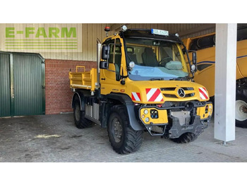 Veículo municipal/ Especial UNIMOG