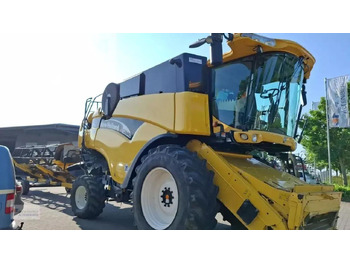 Ceifeira debulhadora New Holland cx 840: foto 4
