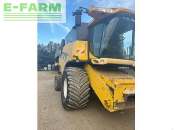 Ceifeira debulhadora NEW HOLLAND CX series