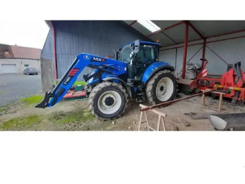 Trator NEW HOLLAND T5
