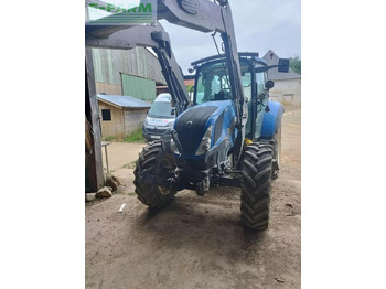 Trator NEW HOLLAND T5