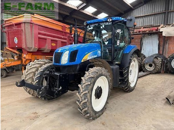 Trator NEW HOLLAND T6000