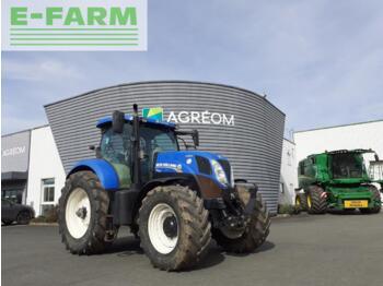 Trator NEW HOLLAND T7.200
