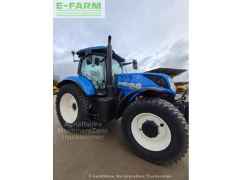 Trator NEW HOLLAND T7.230