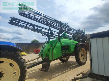 Pulverizador de arrastar TECNOMA