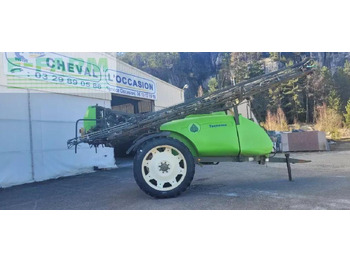 Pulverizador de arrastar TECNOMA