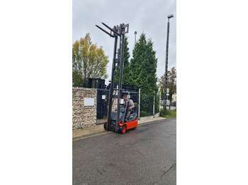 Empilhadeira elétrica LINDE E