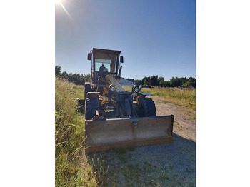 Motoniveladora New Holland F106.6A Motorgrader: foto 2