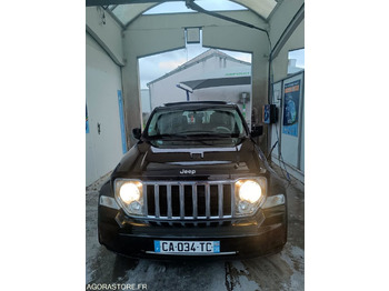 Automóvel JEEP