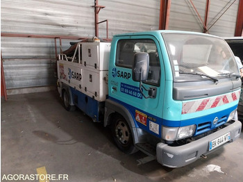 Leasing de  NISSAN Cabstar 4T5 BAROCLEAN 2006 310 000Km NON ROULANT EXPORT EXCLUSIVEMENT NISSAN Cabstar 4T5 BAROCLEAN 2006 310 000Km NON ROULANT EXPORT EXCLUSIVEMENT: foto 1