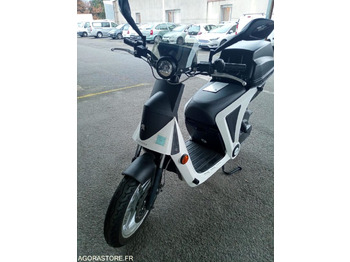 Motocicleta PEUGEOT