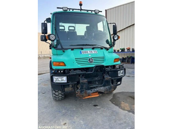 Camião UNIMOG U300