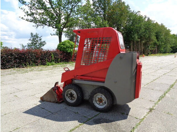 Mini pá carregadora Gehl 1640: foto 2