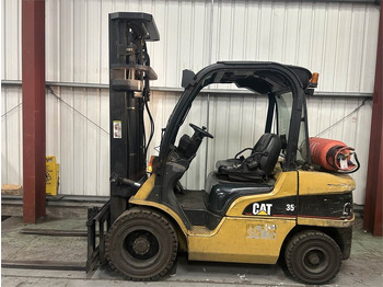 Empilhadeira a gás CATERPILLAR GP