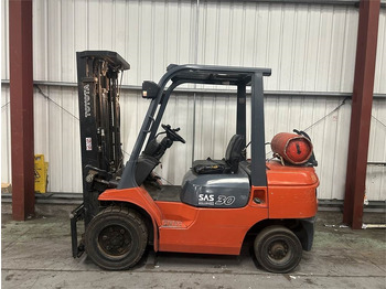 Empilhadeira a gás TOYOTA FGF 30