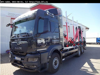 Camião de transporte de madeira MAN TGS 26.510