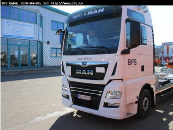 Camião transportador de contêineres/ Caixa móvel MAN TGX 26.510