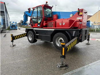 Pá carregadora Merlo ROTO40.26MCSS, AFSTANDBEDIENING,MANBAK PALLETVORKEN HIJS JIB EN LIER: foto 2 Pá carregadora Merlo ROTO40.26MCSS, AFSTANDBEDIENING,MANBAK PALLETVORKEN HIJS JIB EN LIER: foto 2