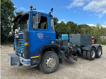 Leasing de Scania LB141 V8 6X2 HUB REDUCTION - FULL STEEL SUSP. - MANUAL GEAR Scania LB141 V8 6X2 HUB REDUCTION - FULL STEEL SUSP. - MANUAL GEAR: foto 1