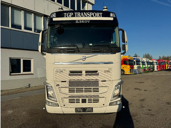 Tractor Volvo FH 460 6X2 EURO 6 CHASSIS 2021 STEERING AXLE SKIRTS: foto 2 Tractor Volvo FH 460 6X2 EURO 6 CHASSIS 2021 STEERING AXLE SKIRTS: foto 2