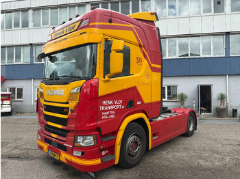 Tractor SCANIA R 450