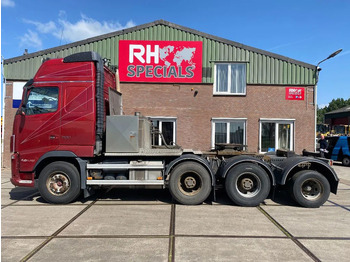 Tractor VOLVO FH16 700